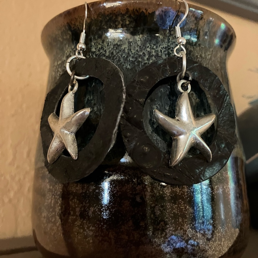 Starfish leather framed earrings.